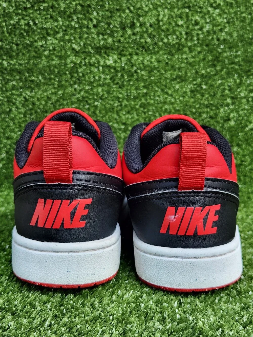 Nike Court Borough Low Big Kids Size 5.5 Youth Red Black Leather Sneakers Shoes